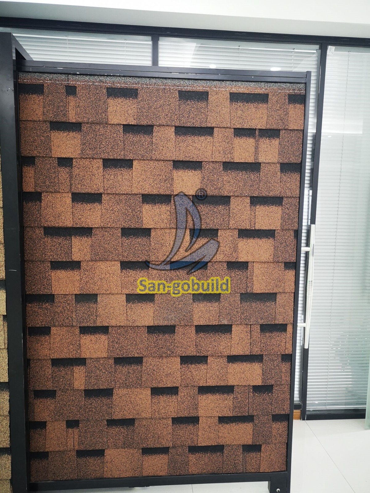 San-gobuild Added Mixed Colors Asphalt Shingle Samples