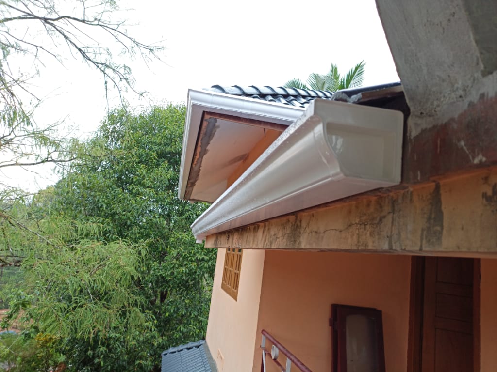 DOWNSPOUTS: A KEY PIECE OF YOUR RAIN GUTTER INSTALLATION