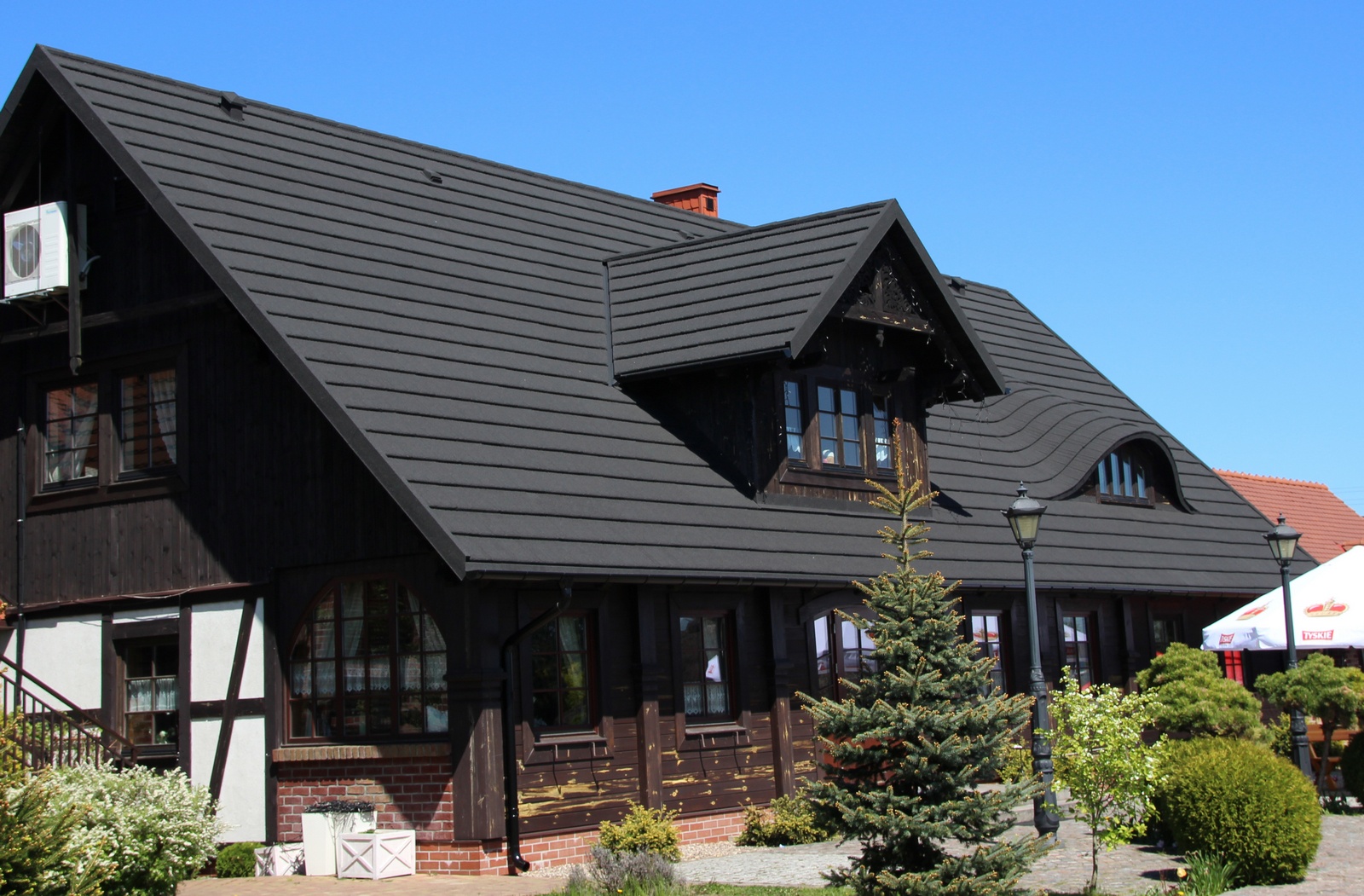 Why Homeowners Choose to Install Stone-Coated Steel Roofing