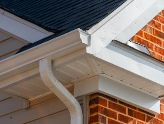 6 Reasons to Switch to PVC Rain Gutters